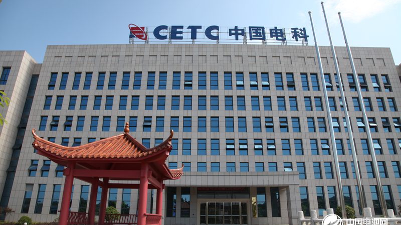 三极管8050与8550：贴片型号间的细微差别解析